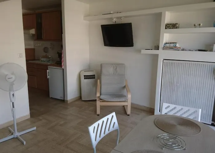 Beau Studio Vue Mer Cannes